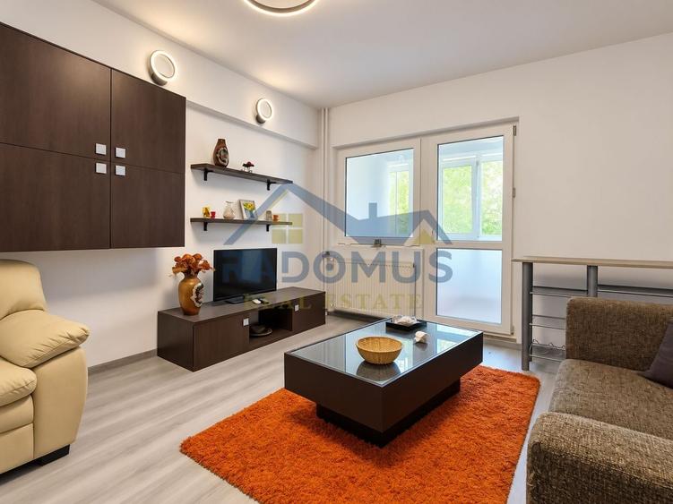 Apartament cu 2 camere decomandat, mobilat în Central