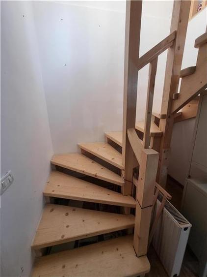 Casă individuală cu 5 camere cu Canalizare în Nanov