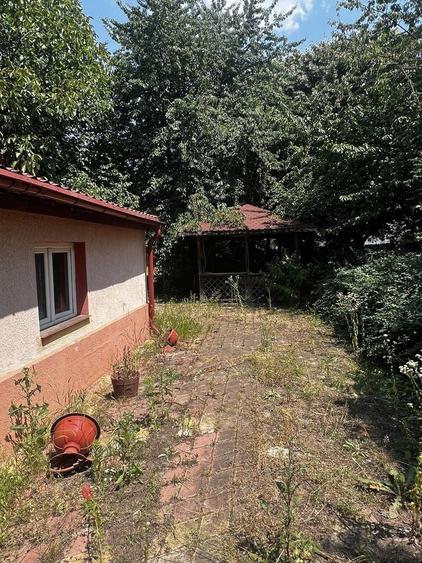 Casă cu 4 camere în Lipia
