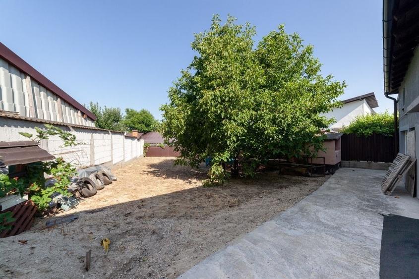 Casă individuală cu 6 camere cu Canalizare în Big-Bascov