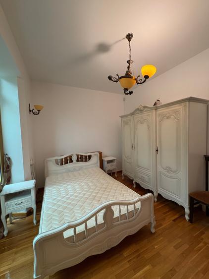 Casă cu 4 camere cu Garaj în Pipera