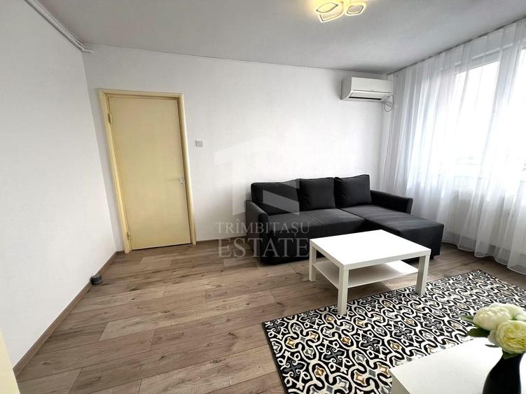 Apartament cu 3 camere semidecomandat, mobilat în Drumul Taberei