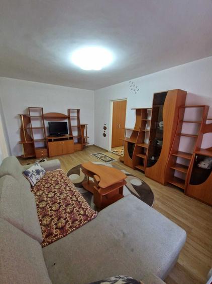 Inchiriez apartament cu 2 camere in Rogerius - 1