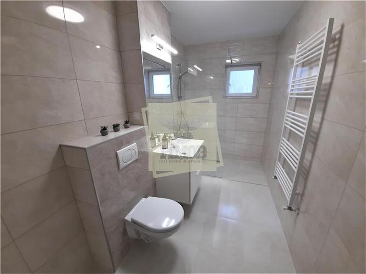 Apartament cu 3 camere decomandat, mobilat în Central