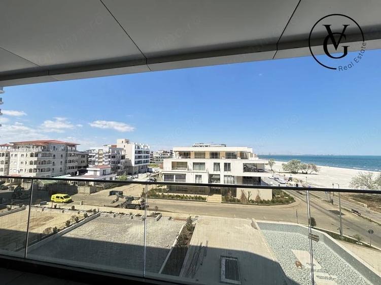 Apartament cu 3 camere semidecomandat în Nord