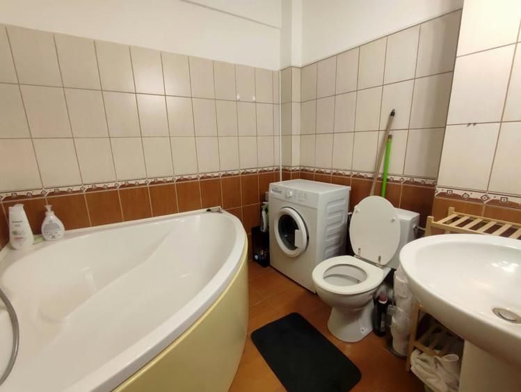 Apartament cu 2 camere decomandat, mobilat în Tătărași