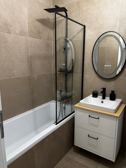 Apartament cu 2 camere decomandat, mobilat în Apărătorii Patriei