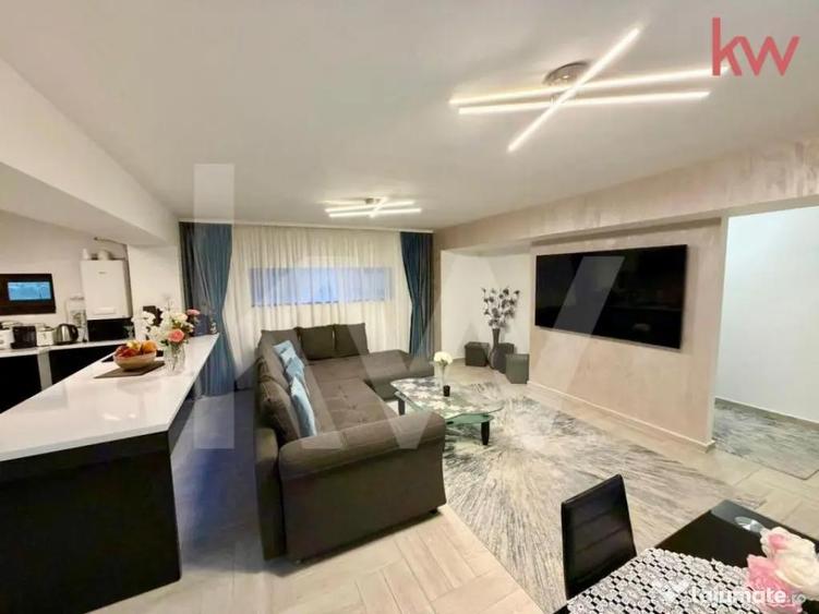 Apartament cu 3 camere semidecomandat, mobilat în Central