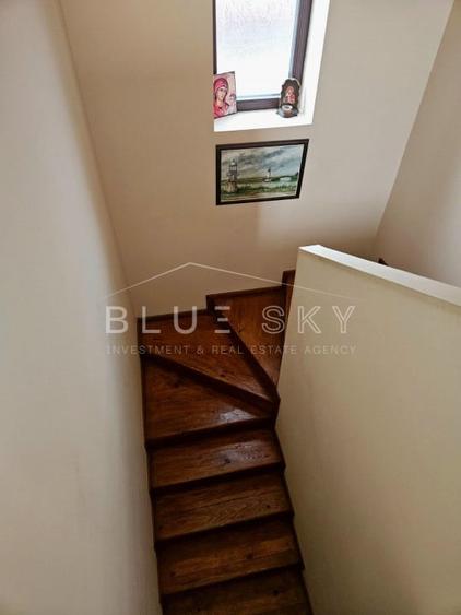 Duplex cu 7 camere cu Canalizare în Cumpăna