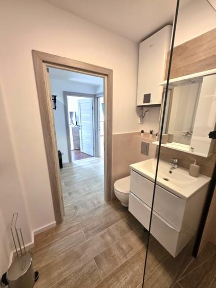 Apartament cu 2 camere decomandat, mobilat în Viilor