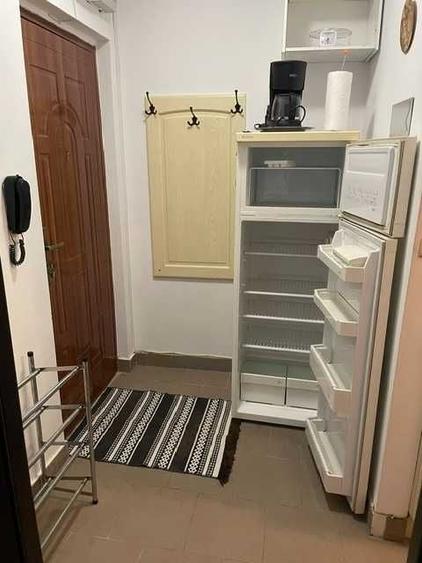 Garsonieră decomandată în Gara de Nord