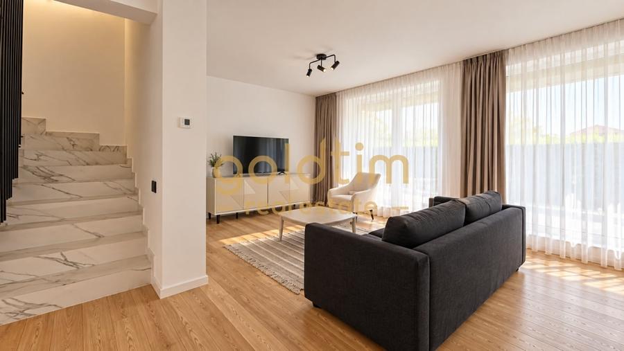 Duplex cu 5 camere cu Canalizare în Pipera