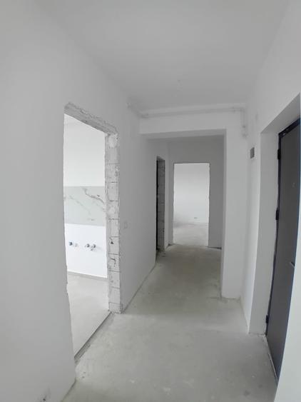 Apartament cu 2 camere decomandat în Berceni