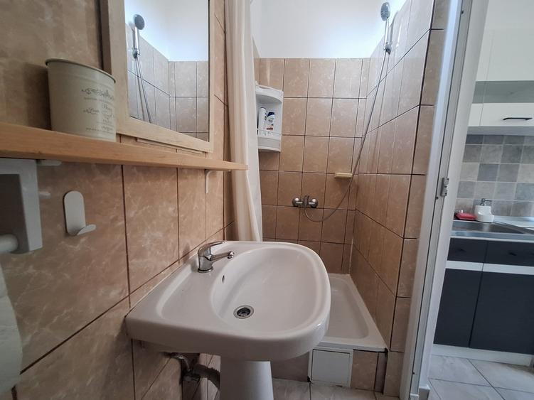 Garsonieră decomandată, mobilată în Iosefin