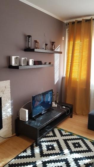 Apartament cu 2 camere decomandat, mobilat în Calea Victoriei