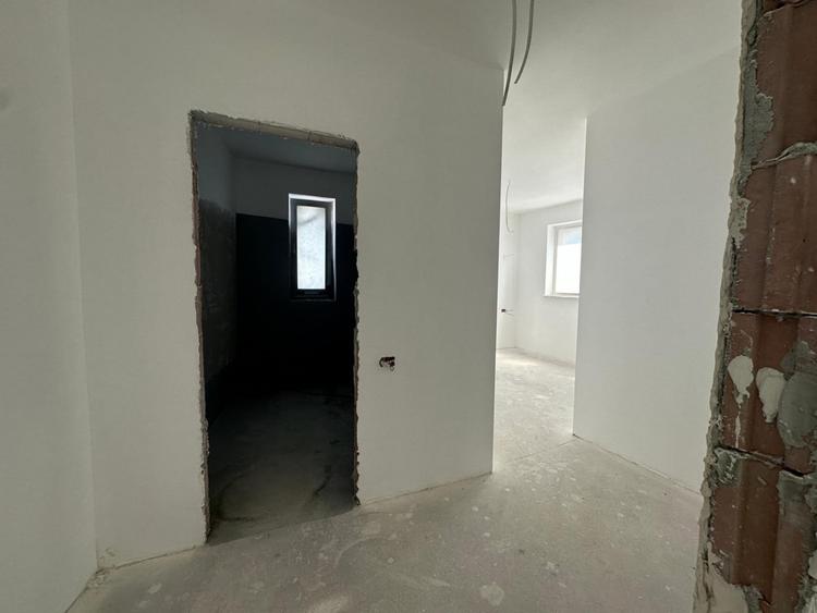 Apartament cu 2 camere semidecomandat în Eminescu