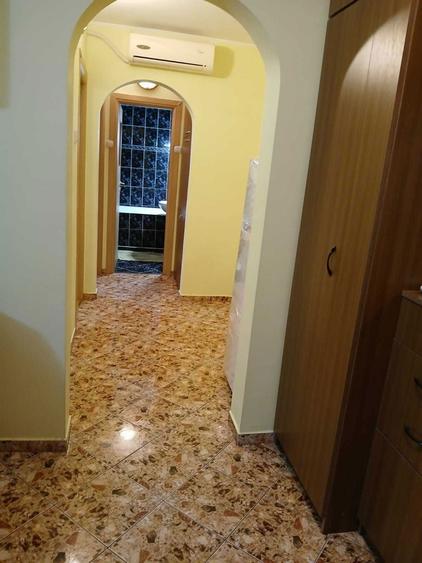 Apartament cu 3 camere decomandat în Tătărași