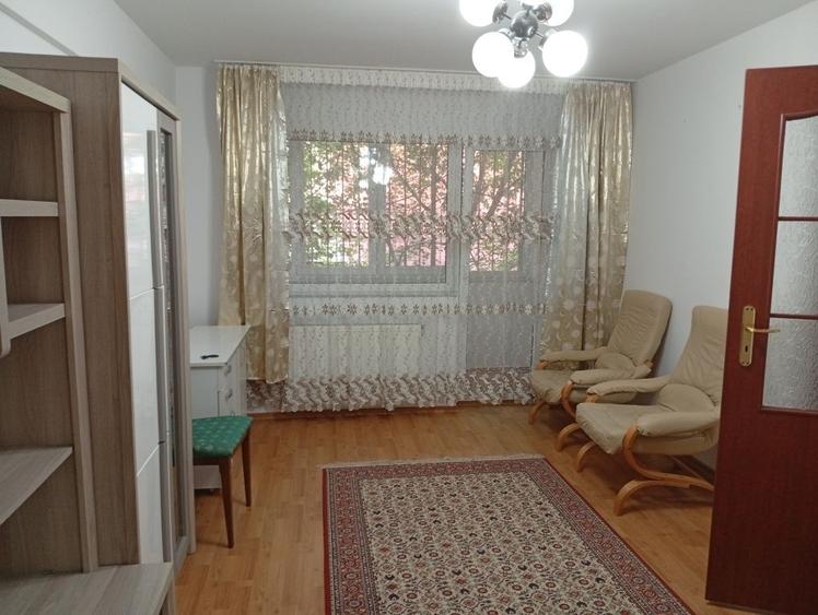 Garsonieră decomandată în Obcini