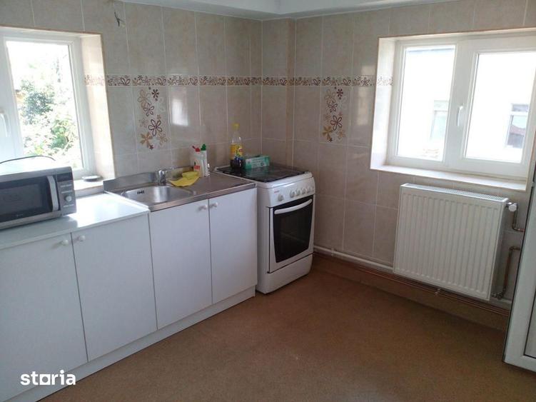 Apartament cu 4 camere în Gara de Nord