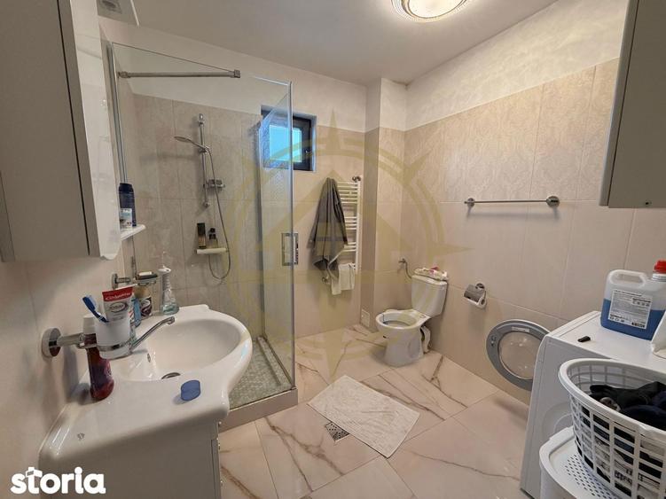Casă cu 6 camere cu Teren 622 Mp în Snagov