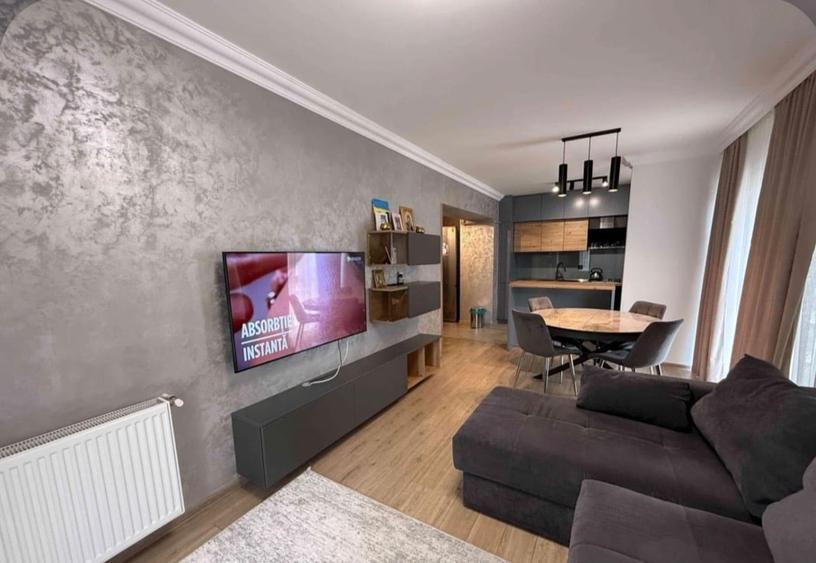 Apartament cu 4 camere nedecomandat în Drumul Taberei