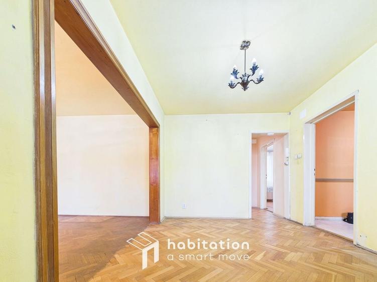 Apartament cu 4 camere semidecomandat în Central