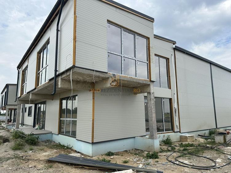 Spațiu industrial, de 819 mp, în Sud
