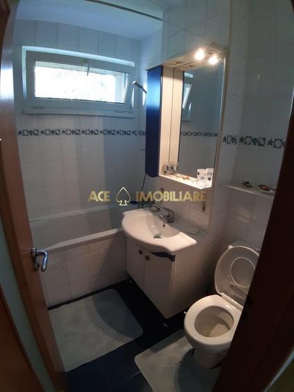 Apartament cu 4 camere semidecomandat, mobilat în Drumul Taberei