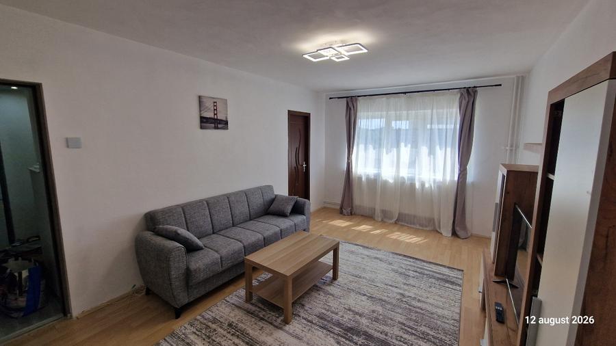Apartament cu 2 camere decomandat în Rovine