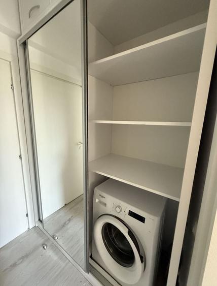 Apartament cu 2 camere semidecomandat în Priseaca