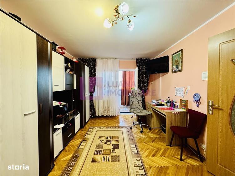 Apartament cu 2 camere decomandat în Vasile Aaron