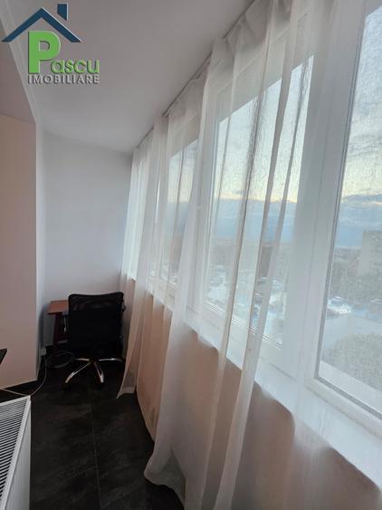 Apartament cu 2 camere semidecomandat în Eroii Revoluției