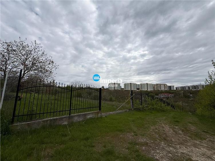 Teren Construcții intravilan de 1500 mp, în Rediu
