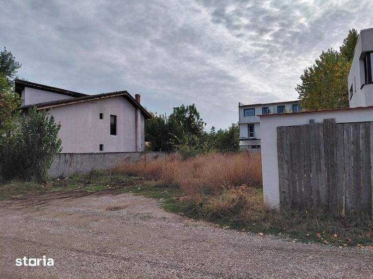 Teren de 654 mp, în Central