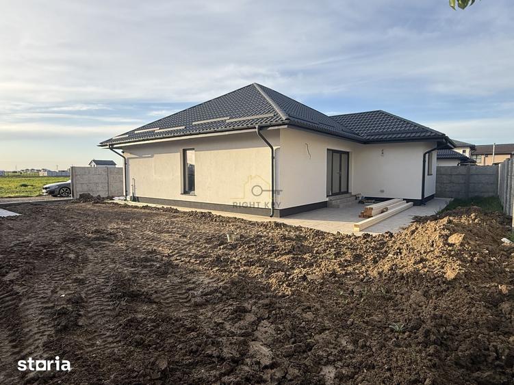 Casă cu 4 camere cu Teren 421 Mp în Dragomirești-Vale