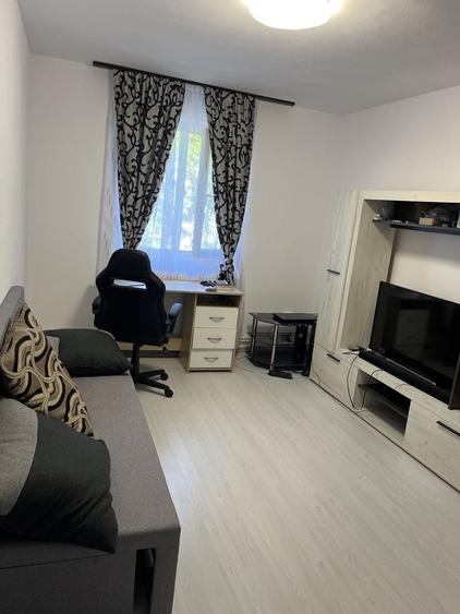 Apartament cu 2 camere nedecomandat în Central