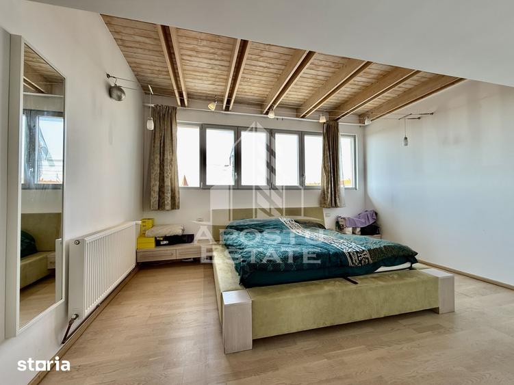 Apartament cu 4 camere decomandat în Complex Studențesc