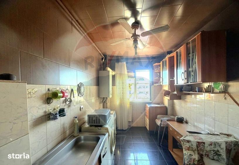 Apartament cu 2 camere semidecomandat în Republicii