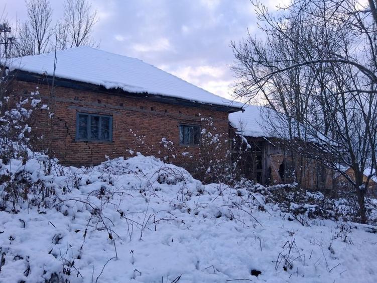 Casă cu 3 camere în Hălmagiu