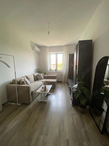 Apartament cu 2 camere decomandat în Aeroport