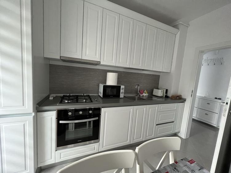 Apartament cu 2 camere decomandat în Regie