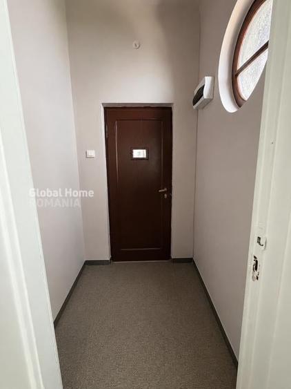 Casă cu 6 camere cu Teren 306 Mp în Vatra Luminoasă