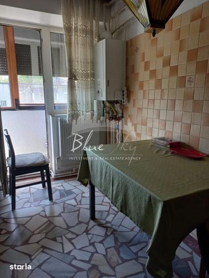 Apartament cu 4 camere decomandat, mobilat în Tomis I