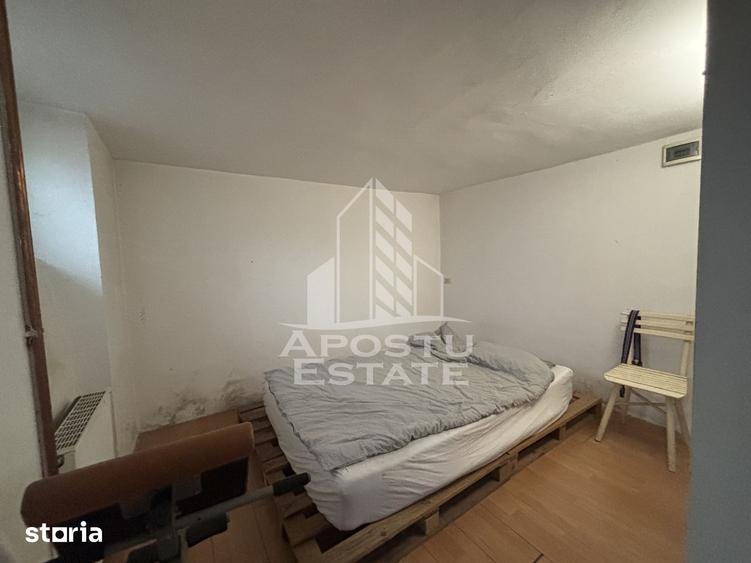 Casă cu 3 camere cu Teren 647 Mp în Girocului