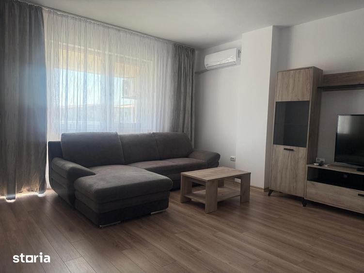 Apartament cu 2 camere decomandat în Micro 9