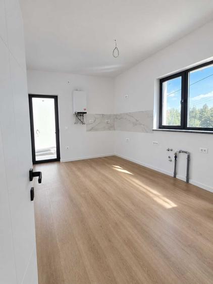 Casă cu 4 camere în Trivale