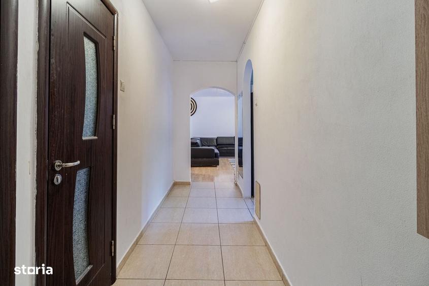 Apartament cu 3 camere în Drumul Taberei