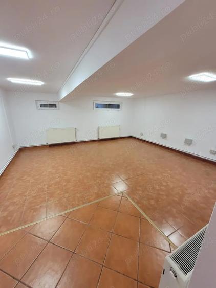 Spațiu comercial, 90 mp în Central