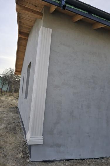 Casă cu 4 camere în Exterior Vest