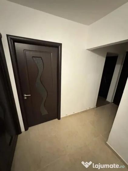 Apartament cu 4 camere decomandat în Obcini